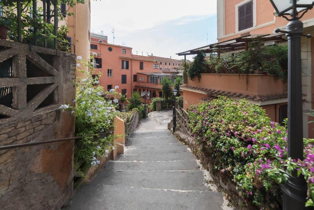 Elegante Open Space Con Vasca Idromassaggio A Trastevere Exteriér fotografie